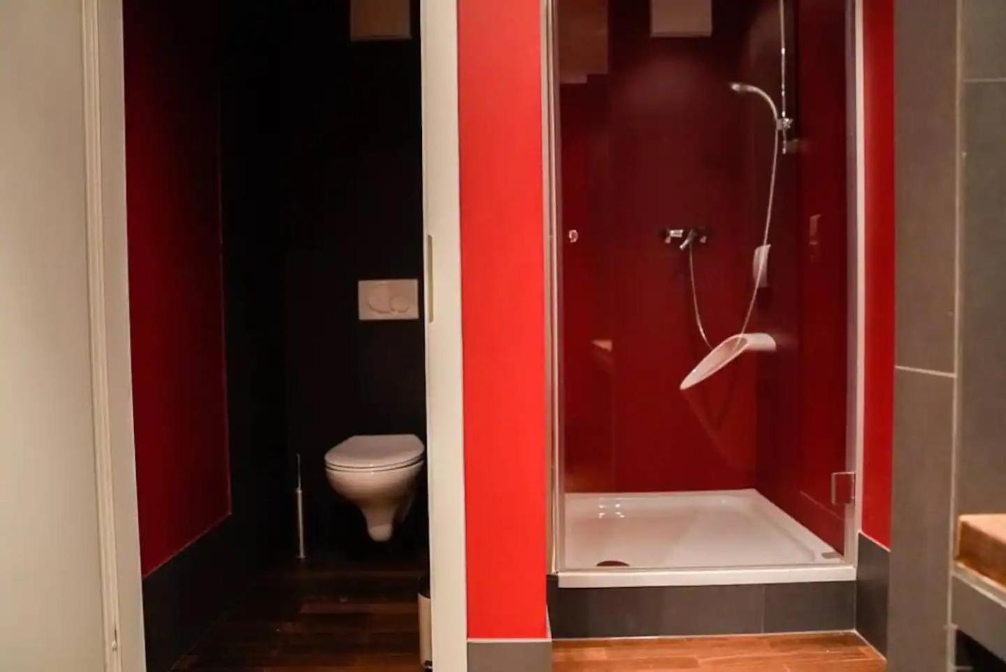 Authentic Austrian Flat In The South Of Vienna Apartamento Modling Exterior foto
