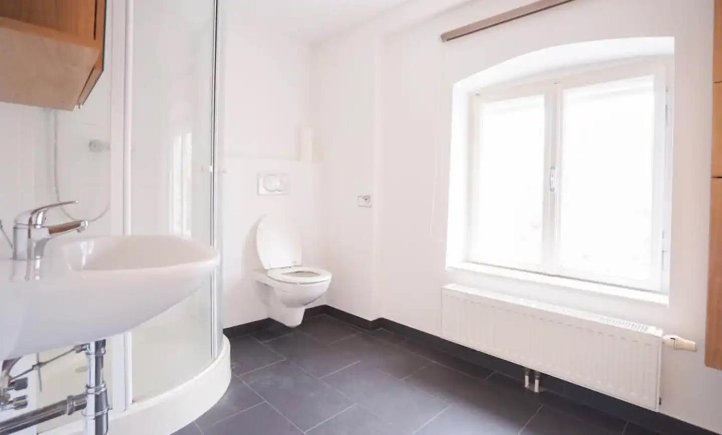 Authentic Austrian Flat In The South Of Vienna Apartamento Modling Exterior foto