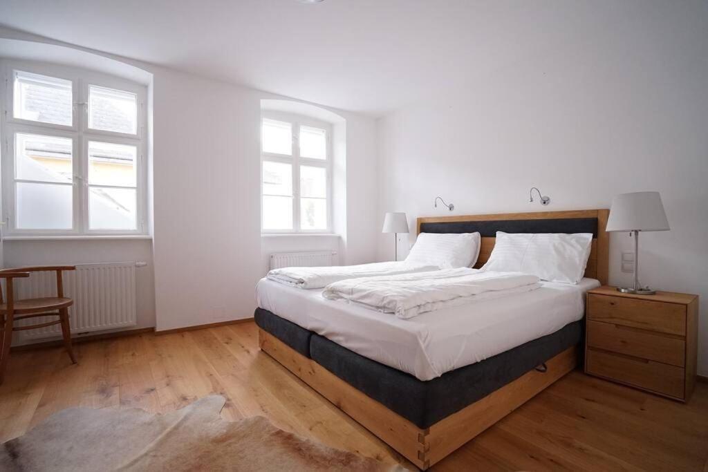 Authentic Austrian Flat In The South Of Vienna Apartamento Modling Exterior foto